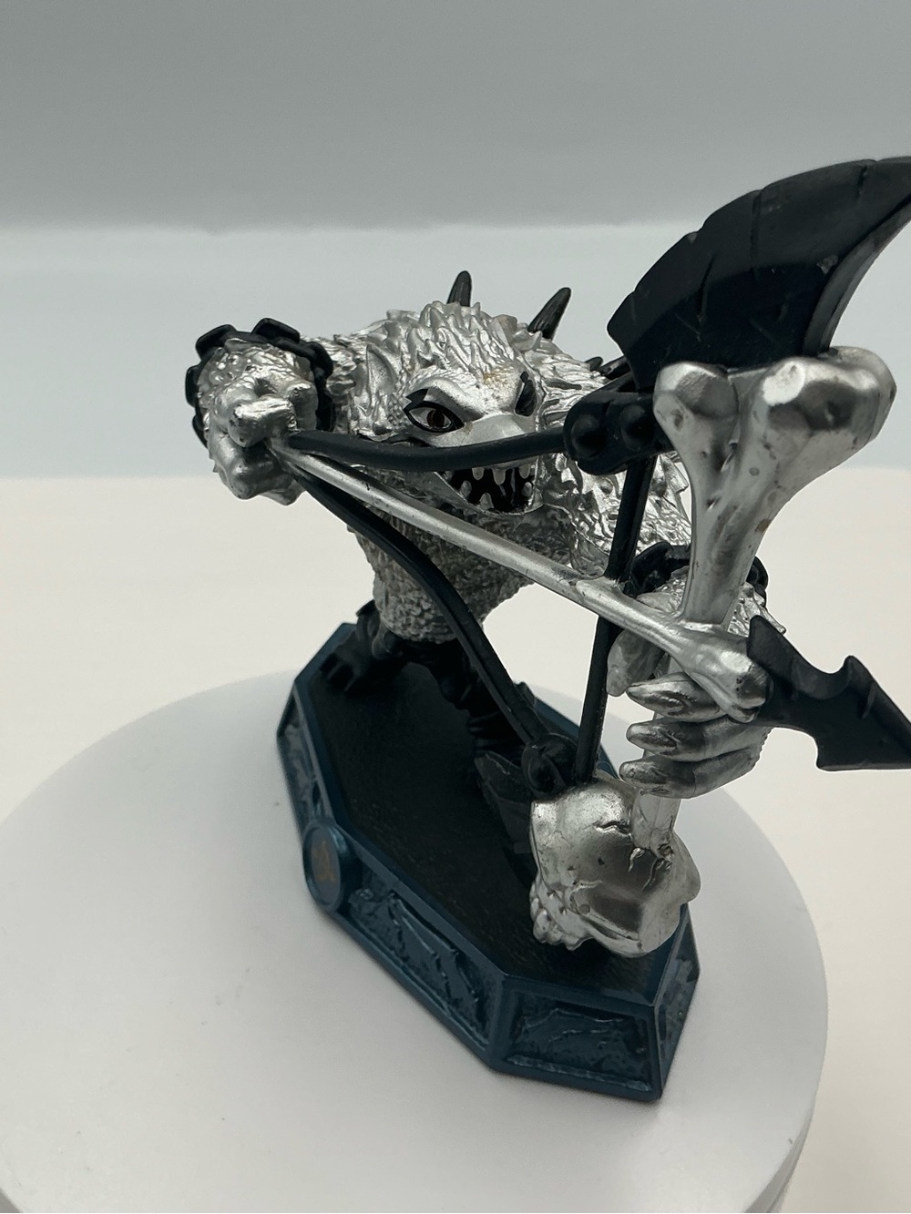Wolfgang Dark Master Sensei Universal Figure - Picture 2 of 5